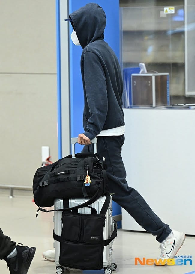 Actor Ryu Jun yeol Returns to Korea Amidst Dating Rumors Actor Ryu Jun yeol Returns to Korea Amidst Dating Rumors