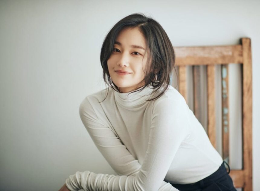 School Bullying Claims Target Jeon Jong seo Actresss Agency Vows Legal Action