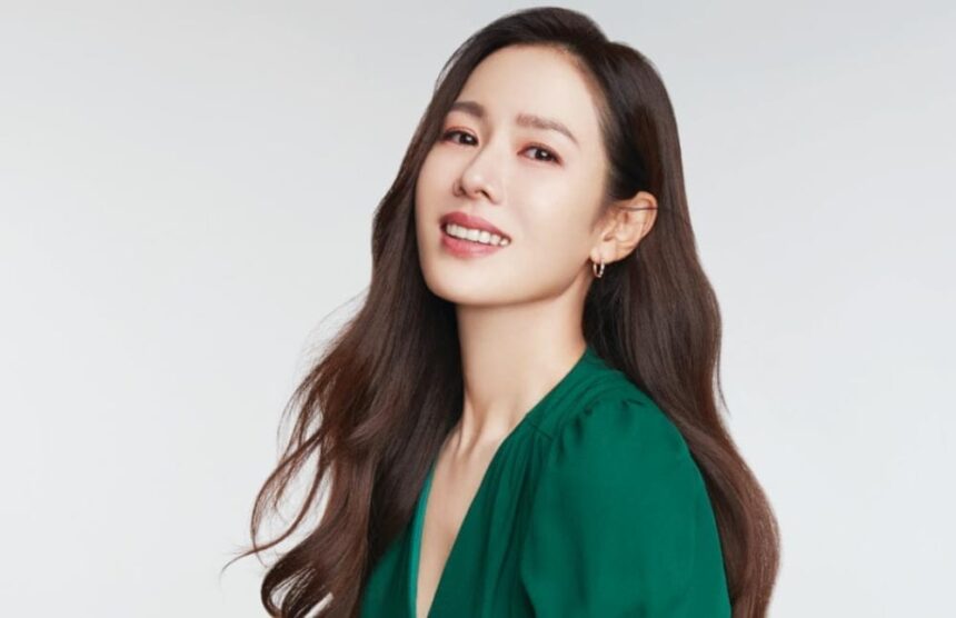 Son Ye Jin Enjoys Delicious Meal in Taiwan Son Ye Jin Enjoys Delicious Meal in Taiwan