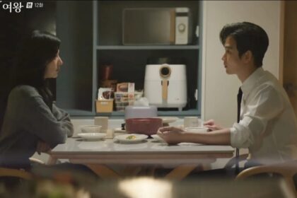 The Queen of Tears Hong Hae In Confesses Her Feelings in Emotional Encounter