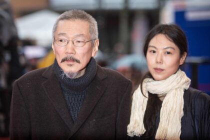 Kim Min hee and Hong Sang soo Spotted with Their Son at Misa Lake Park