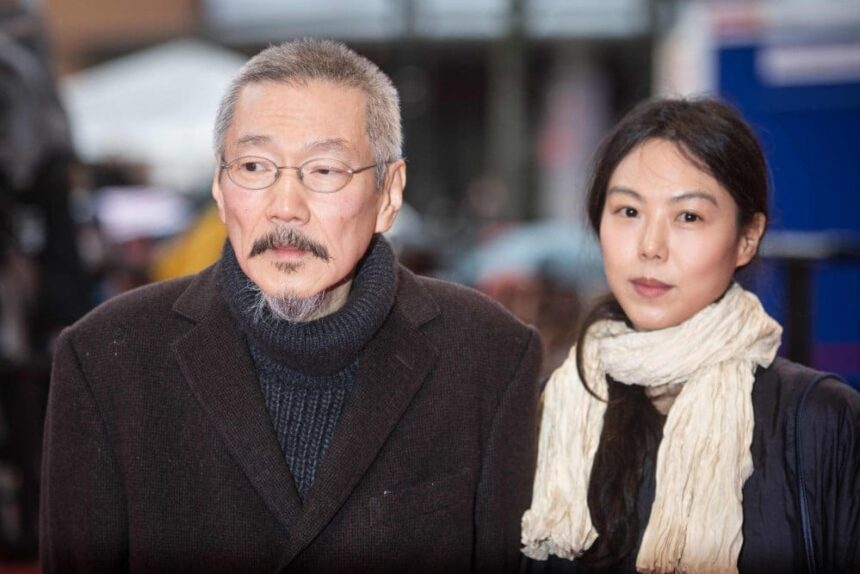 Kim Min hee and Hong Sang soo Spotted with Their Son at Misa Lake Park