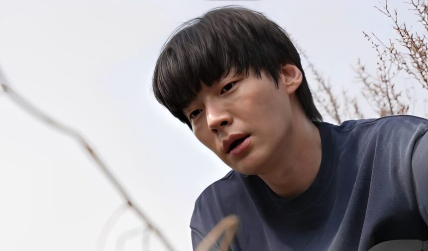 20 Years of Friendship Ahn Jae hyuns Tearful Reunion on ‘I Live Alone