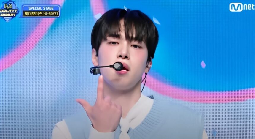 Hi BOYZ From Resident Playbook Make Real Life Debut on M Countdown