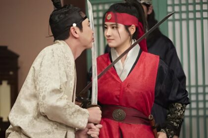 Park Ju hyun Shows Off Wild Comedy Skills on SNL Korea