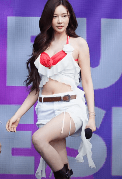 Waterbomb 2025 Lee Si an