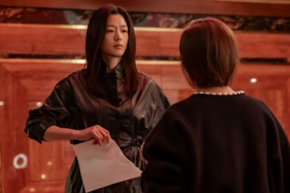 Jun Ji Hyun and Kang Dong Wons Chemistry in ‘Tempest Drives Global Buzz