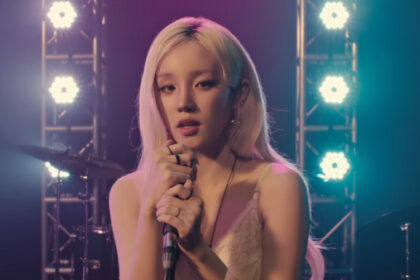 YUQIs Motivation Hits No.1 on September Album Chart Hanteo confirms