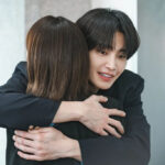 ‘IDOL I Signals Romance Shift as Choi Soo Young Reacts to Kim Jae Yeongs Surprise Hug