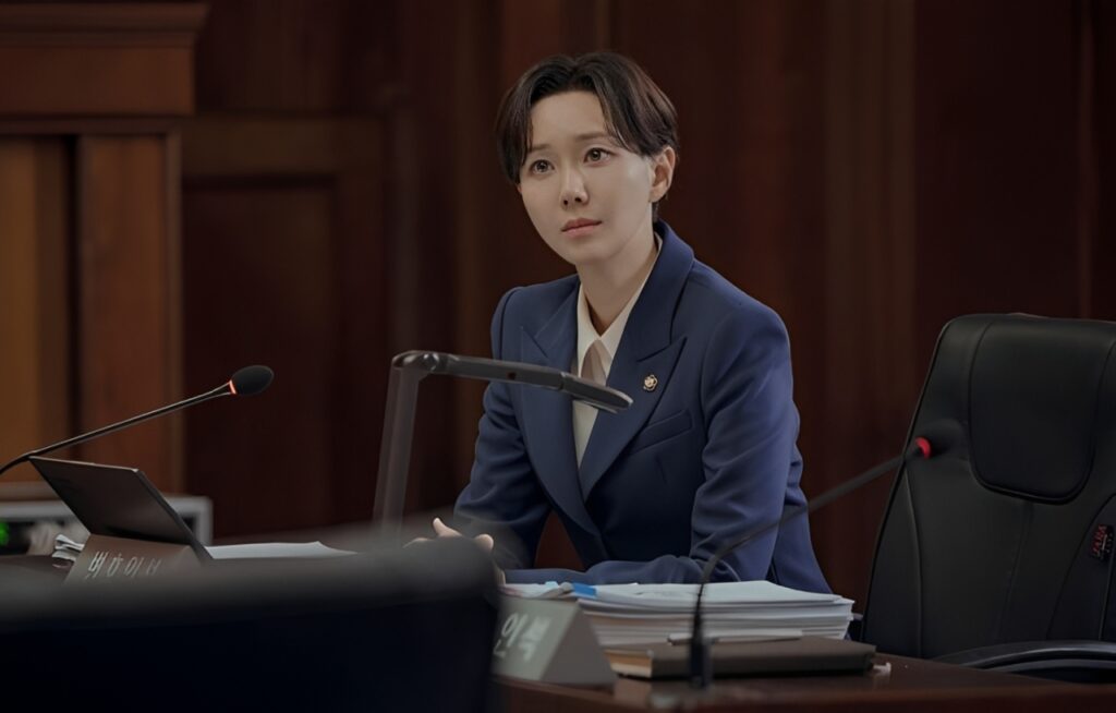 Lee Yoo young O Jeong In